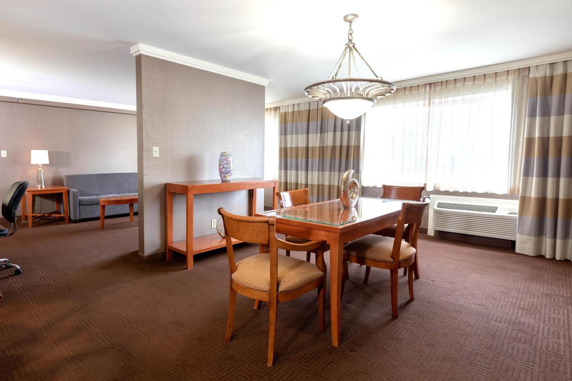 Sheraton Ніагара-Фоллс Екстер'єр фото